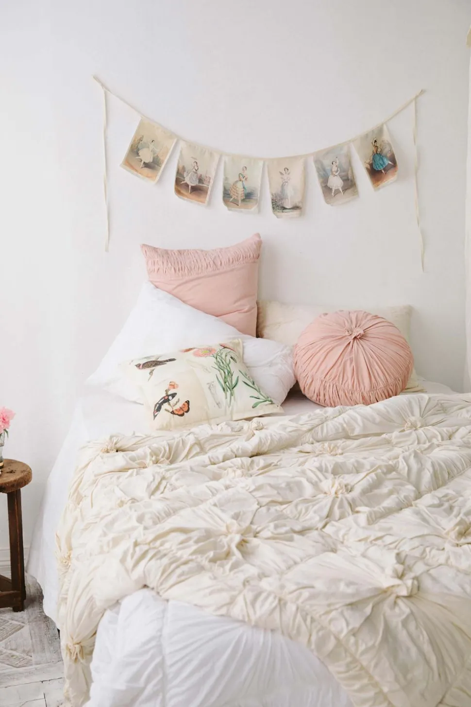 ballerina_garland_organic_0.webp Ballerina Garland *Organic Cotton