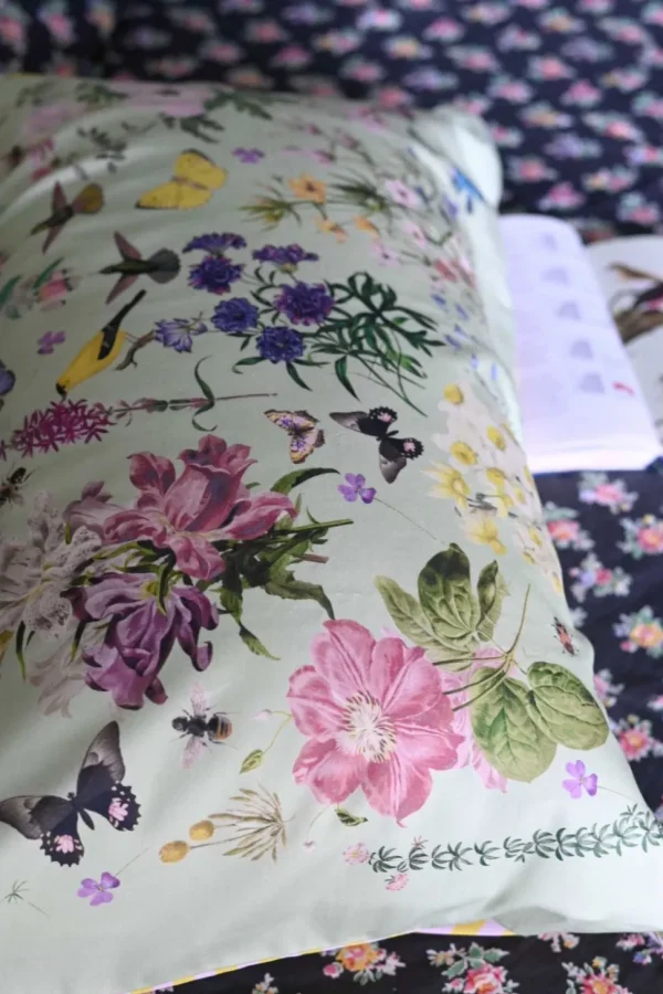 Busy Garden Pillowcase Set *Organic Cotton