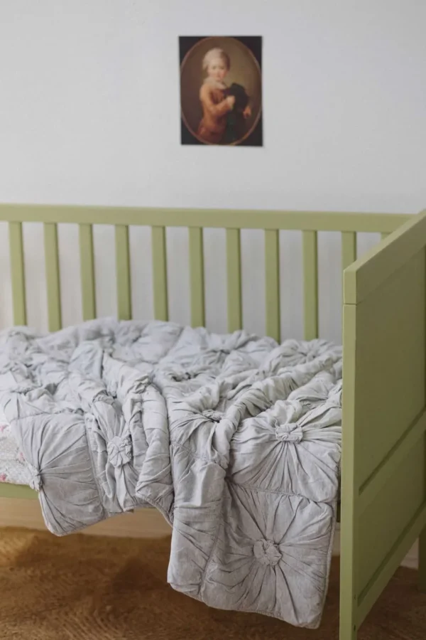 Cot Quilt Rosette Grey Marle *Organic Cotton