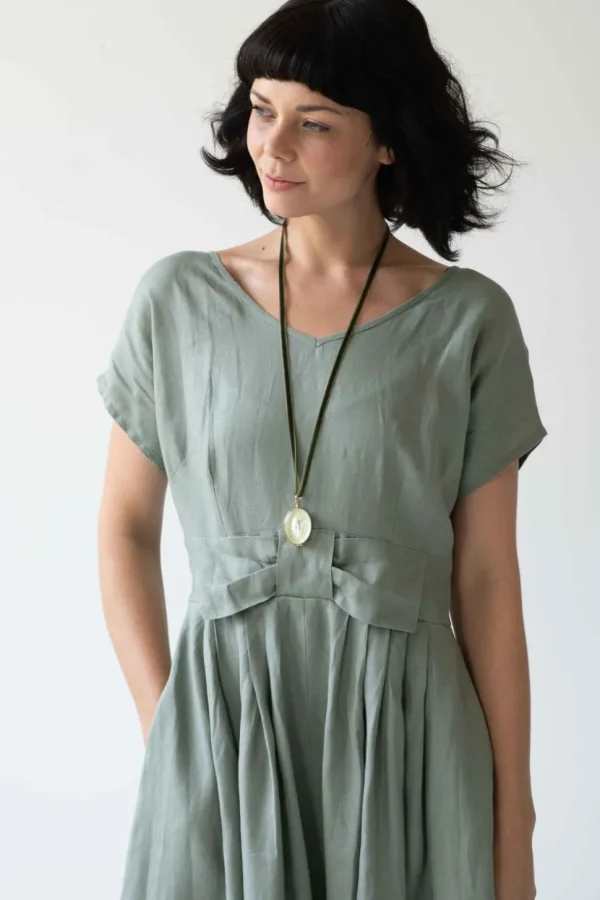 Eloise Short Sleeved Dress In Slate