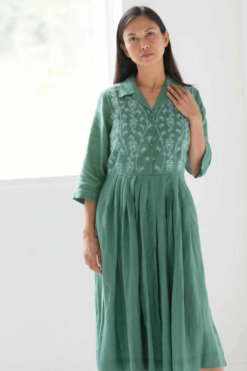 gianna_dress_evergreen_2.webp Gianna Dress Evergreen