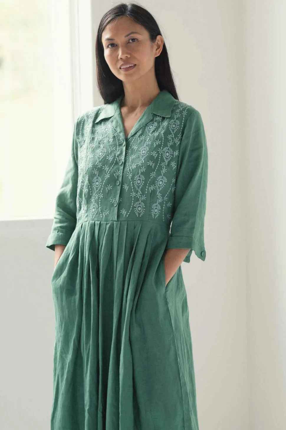 gianna_dress_evergreen_6.webp Gianna Dress Evergreen
