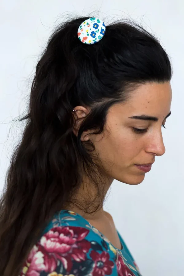 Hair Button In Mindy