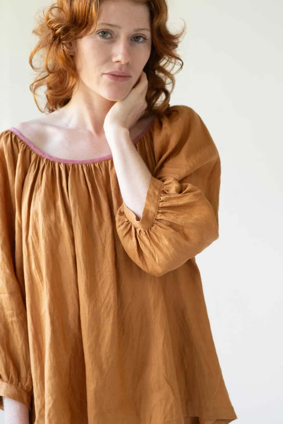 hetti_linen_top_caramel_4.webp Hetti Linen Top Caramel