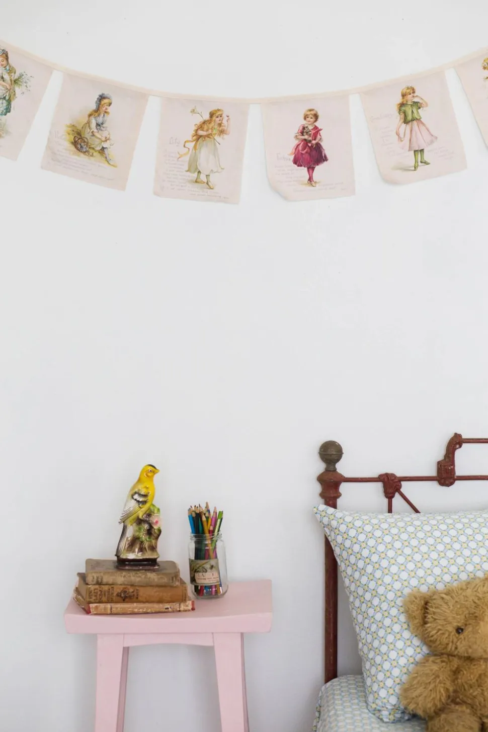 language_of_flowers_garla_1.webp Language Of Flowers Garland *Organic Cotton