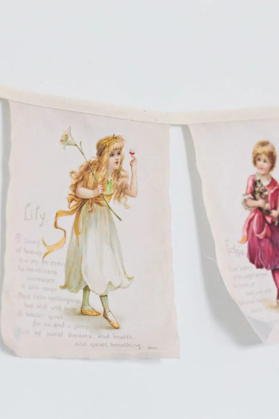 language_of_flowers_garla_2.webp Language Of Flowers Garland *Organic Cotton