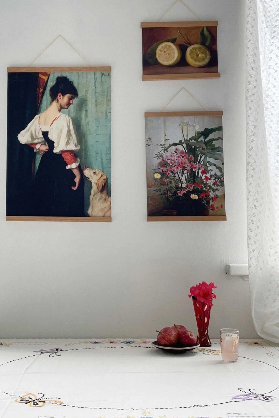 magnetic_print_hanger_cm_1-2.webp Magnetic Print Hanger 40Cm