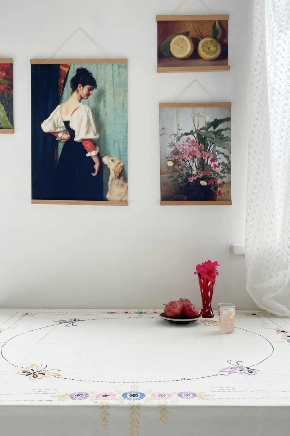 magnetic_print_hanger_cm_1-3.webp Magnetic Print Hanger 21Cm