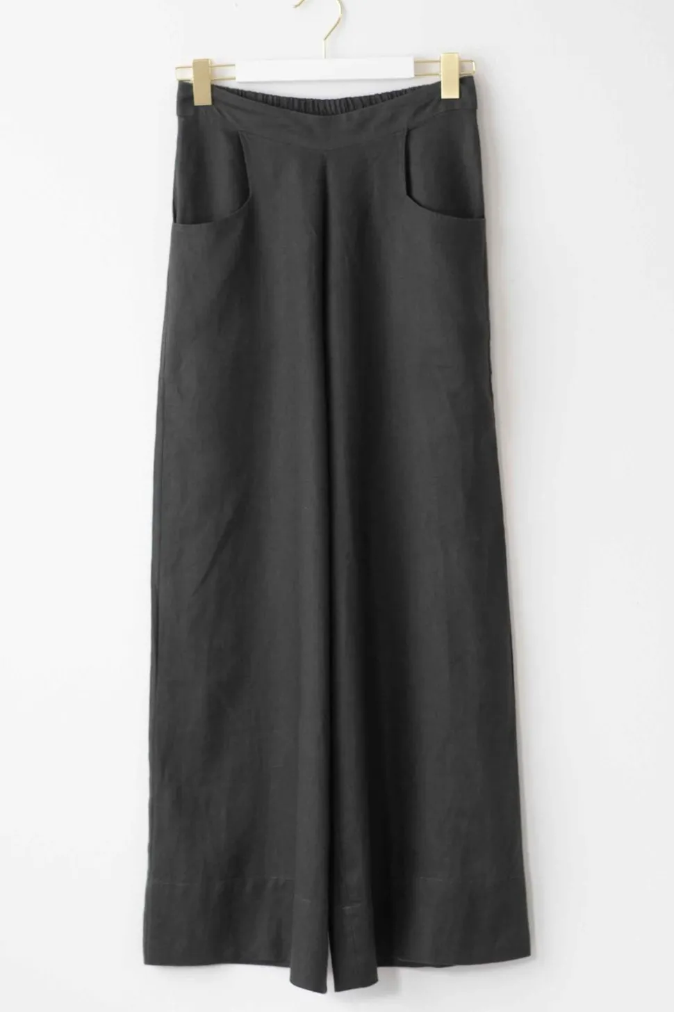 ollie_linen_pant_carbon_1.webp Ollie Linen Pant Carbon