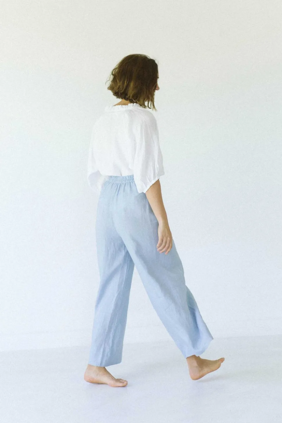 ollie_linen_pant_in_sky_8.webp Ollie Linen Pant In Sky