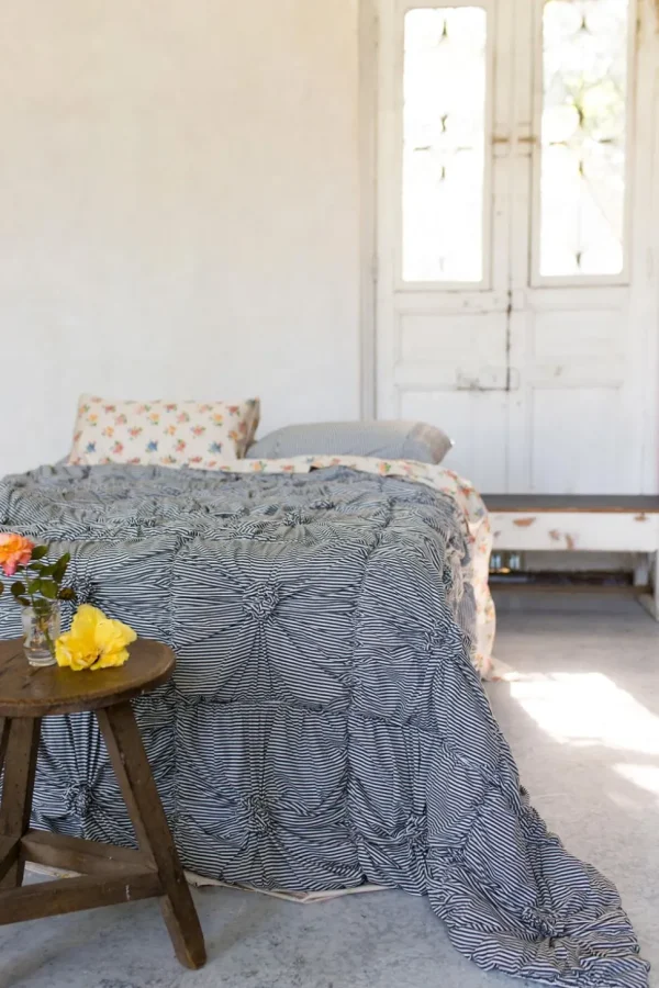 Rosette Quilt In Charcoal Stripe *Organic Cotton